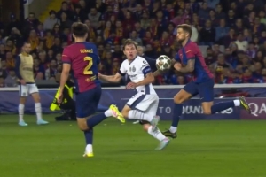 前裁判：伊尼戈-马丁内斯手球破坏巴雷拉半单刀，但不是红牌