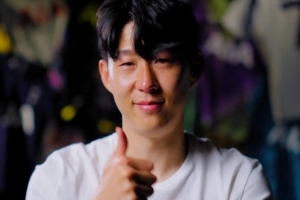 孙兴慜含泪告别热刺队友：兄弟们，我发誓我爱你们胜过世间万物