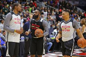 哈登评最佳队友阵容：威少+欧文+自己+杜兰特+恩比德