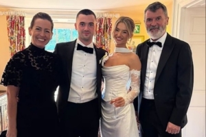 家有四女一男！太阳报：曼联传奇罗伊-基恩参加儿子的婚礼