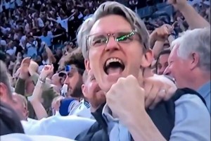 球迷：就说厄德高你最近“卧底”表现，原来是叛变死敌热刺了