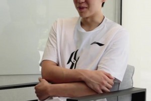 杨瀚森爆料：试训时曾给对手上课 输得气上头都不跟我击掌