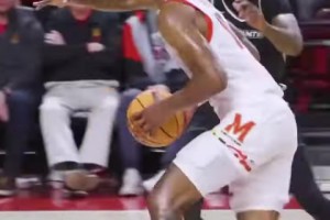 WNBA里斯的弟弟！湖人新签落选秀朱利安-里斯打法这么暴力？