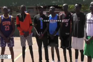 伟大的鲁尔邓！10号秀马卢阿奇就是在这样的环境下被他发掘的